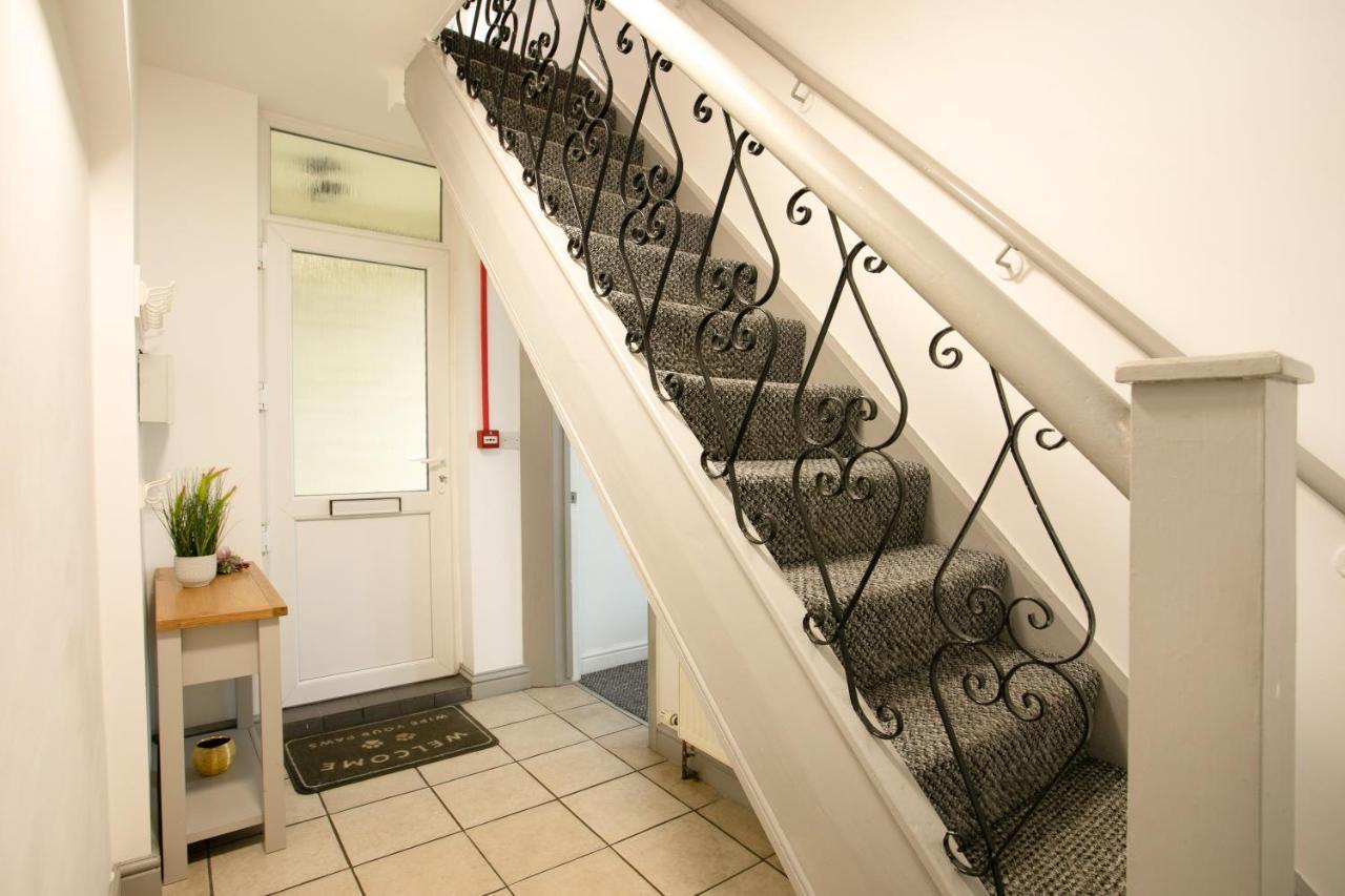 8 Guests - 5 Bedroom - Free Wi-Fi - Kettering Exterior foto
